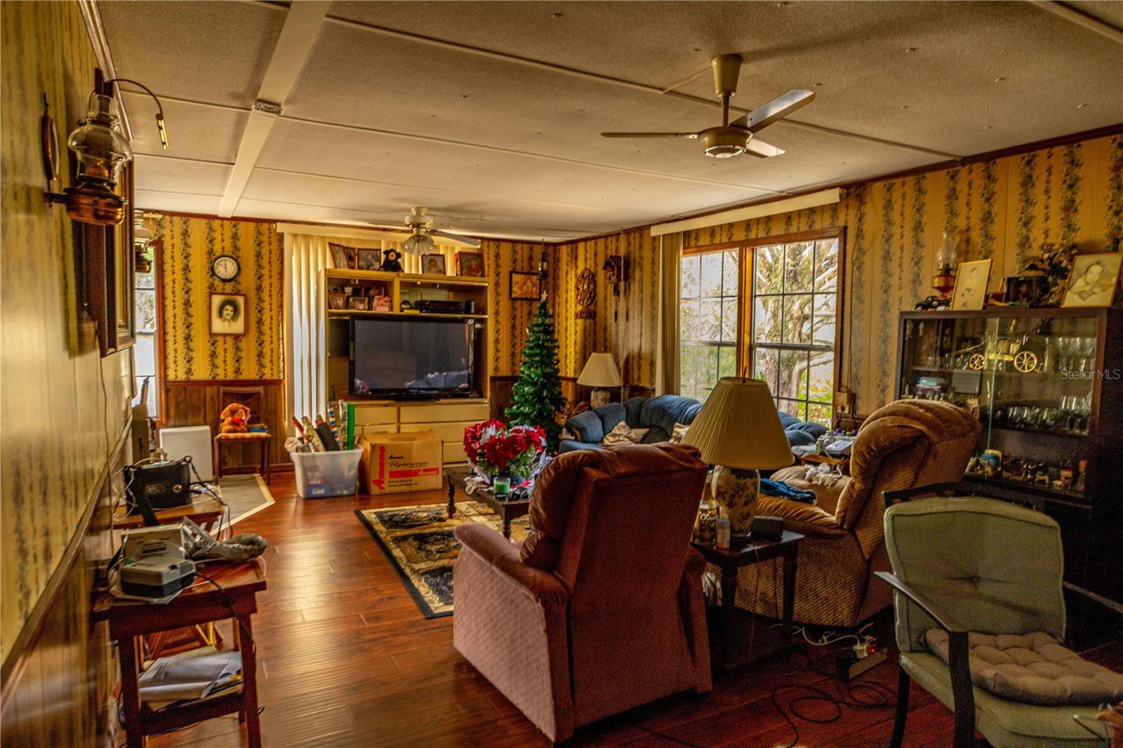 MELANIE HEIGHTS 12 13 - Residential