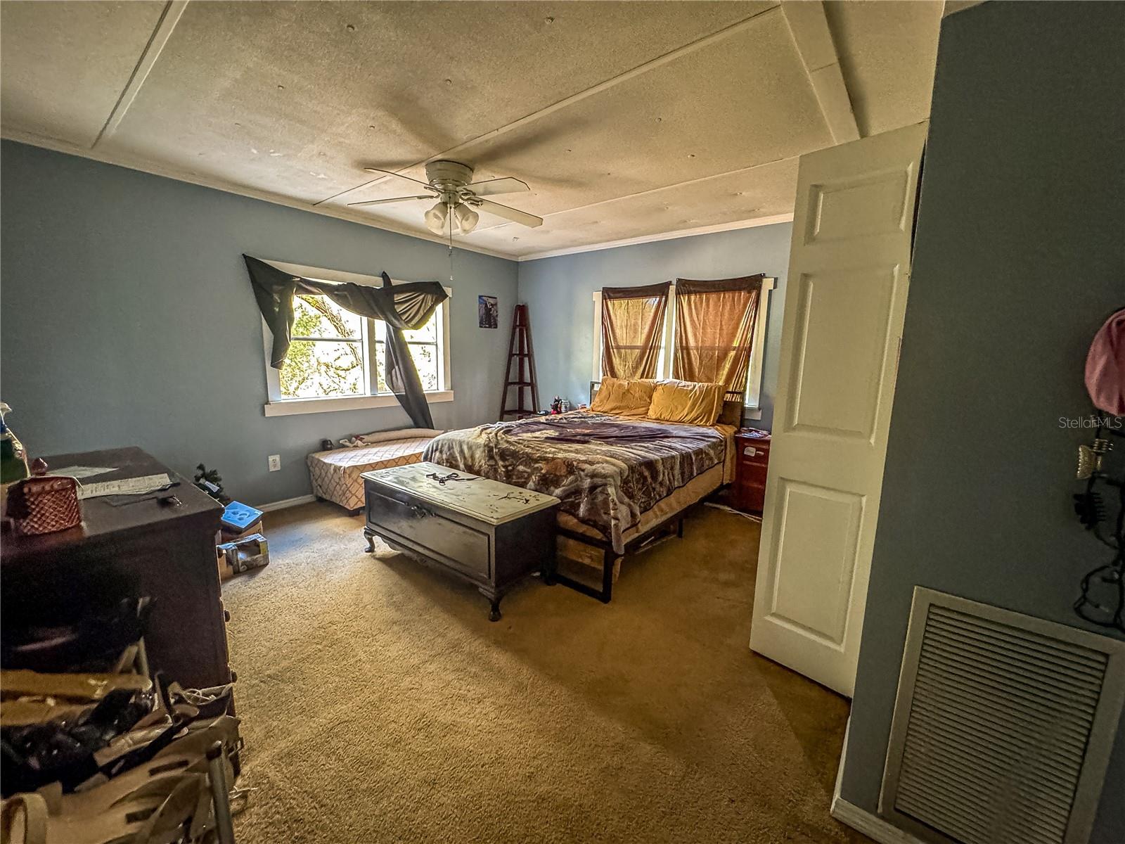 MELANIE HEIGHTS 12 13 - Residential