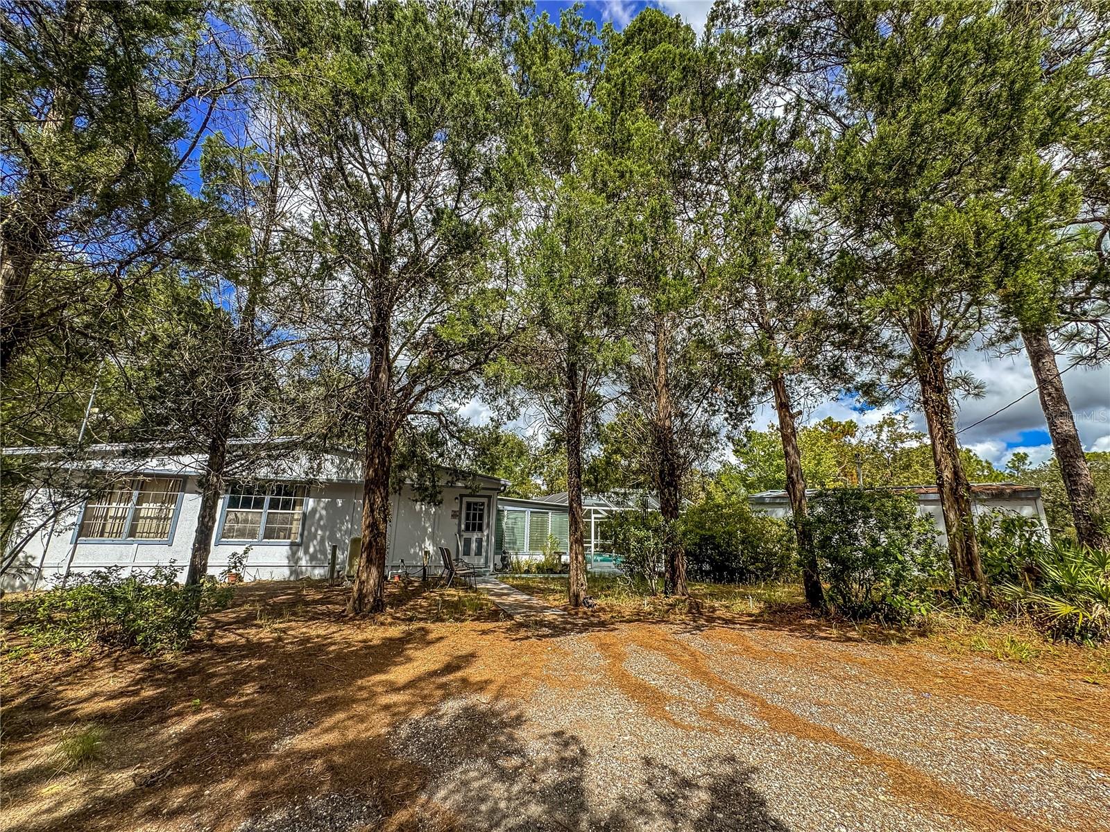 MELANIE HEIGHTS 12 13 - Residential