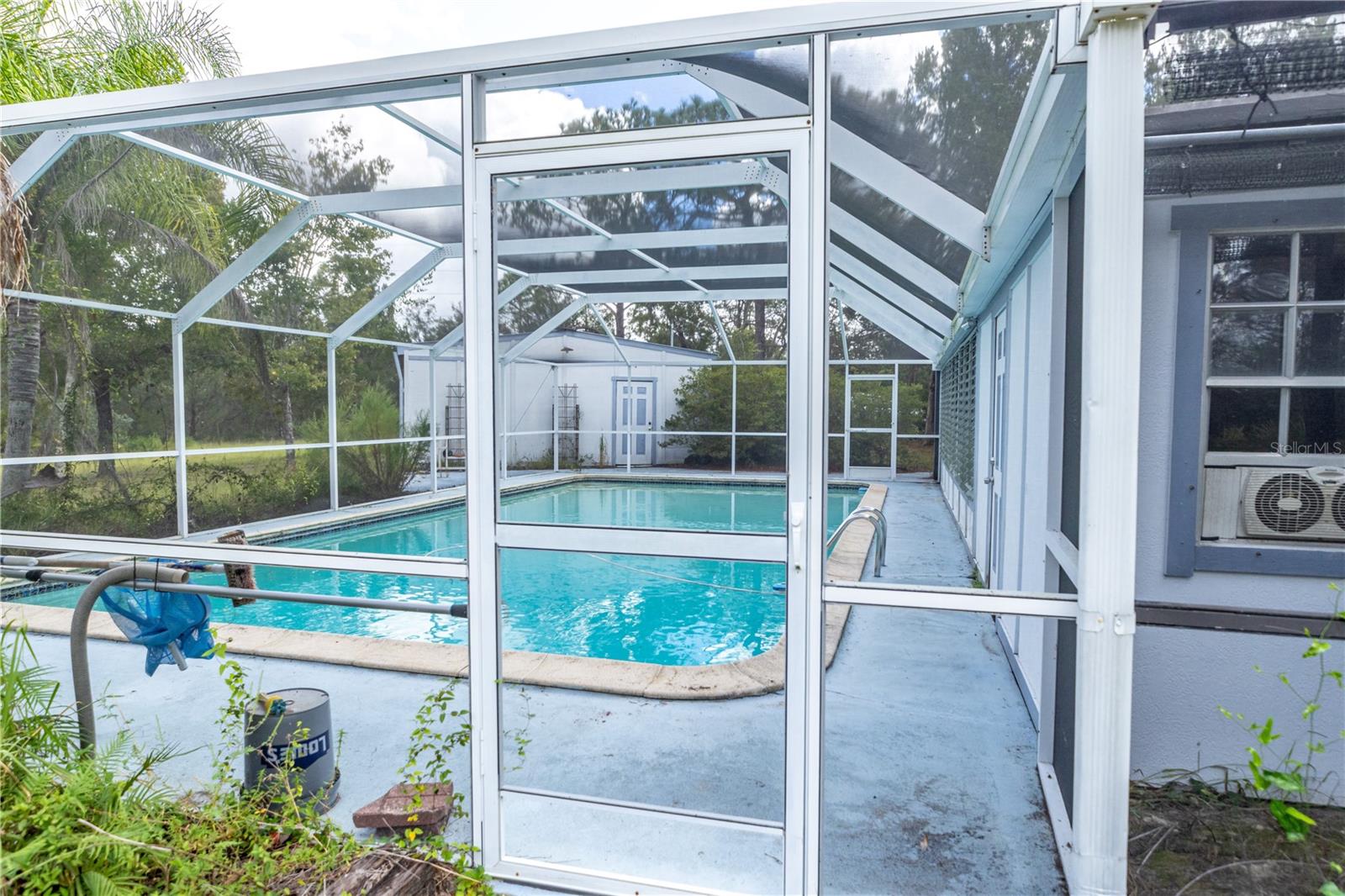 MELANIE HEIGHTS 12 13 - Residential