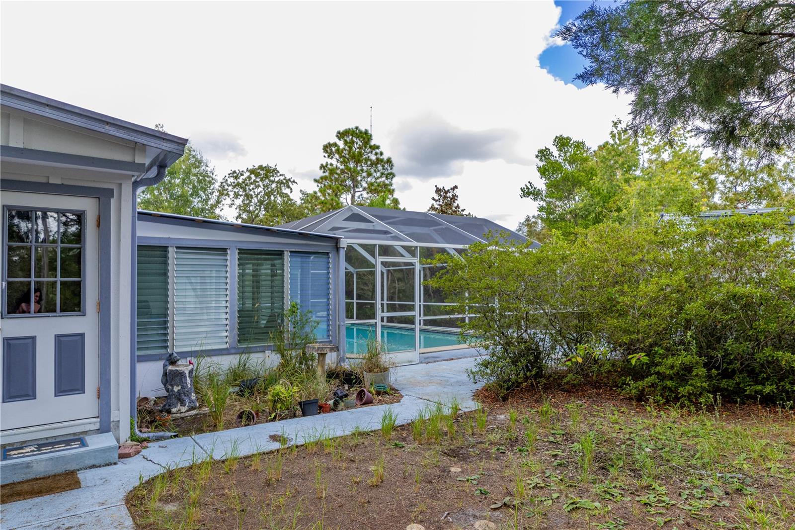 MELANIE HEIGHTS 12 13 - Residential