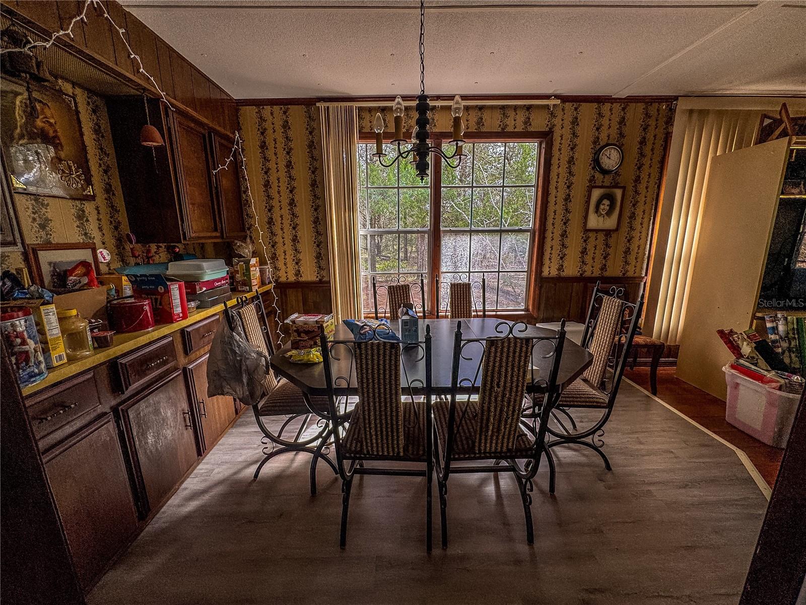 MELANIE HEIGHTS 12 13 - Residential