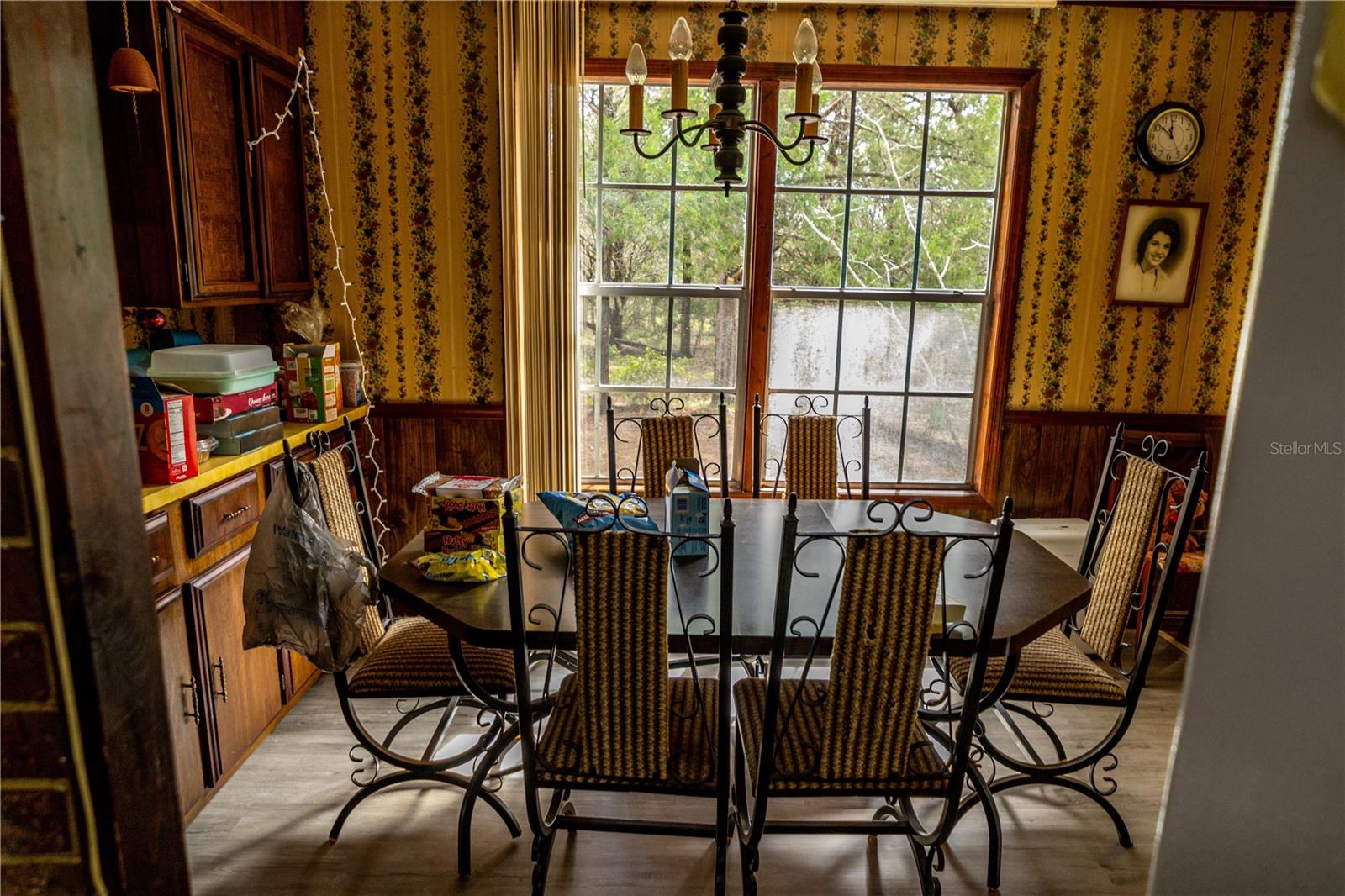 MELANIE HEIGHTS 12 13 - Residential