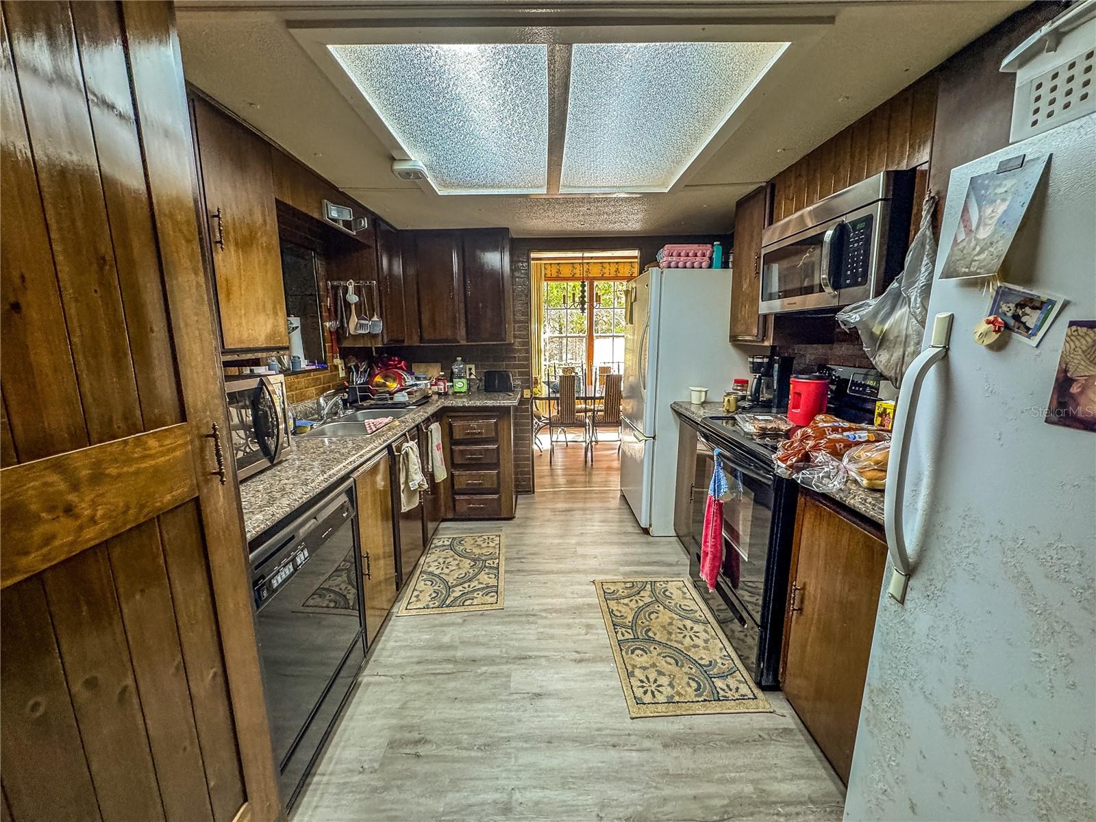 MELANIE HEIGHTS 12 13 - Residential