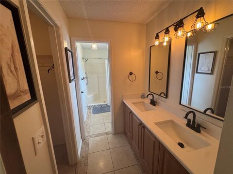 Tiny photo for 314 Juarez Way, Lady Lake, FL 32159 (MLS # G5112190)