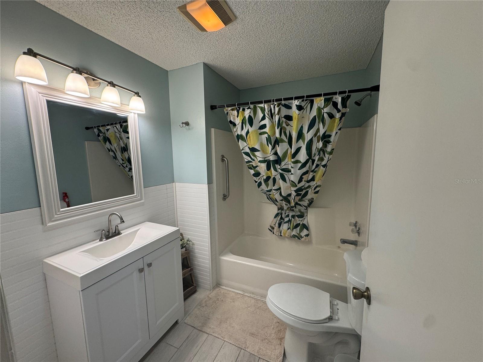 VILLAGES OF SUMTER - Residential Lease
