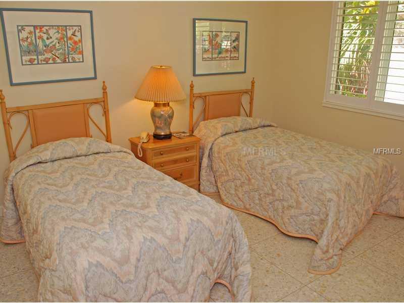 GOLDEN BEACH UNIT 2 - Residential