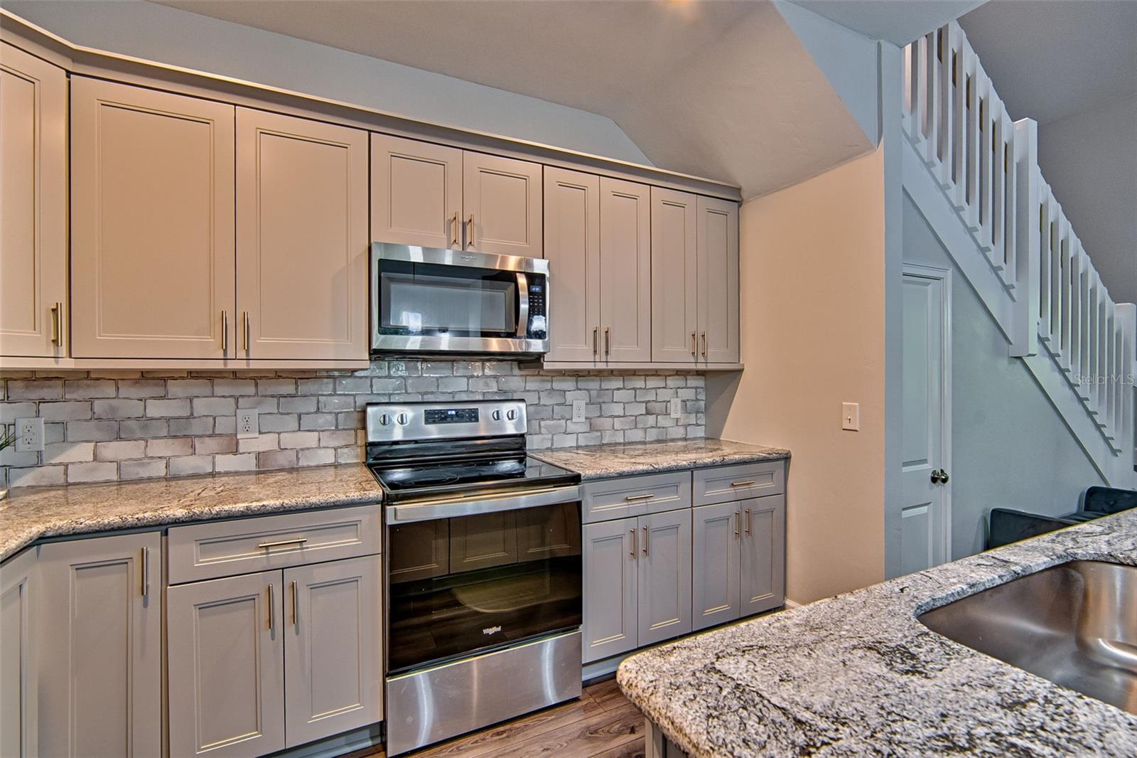 BLUES CREEK - Residential