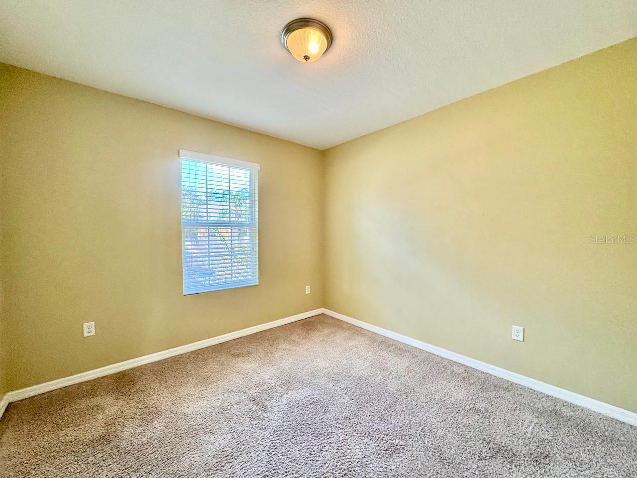 HIDDEN RIVER TWNHMS PH 2 - Residential Lease