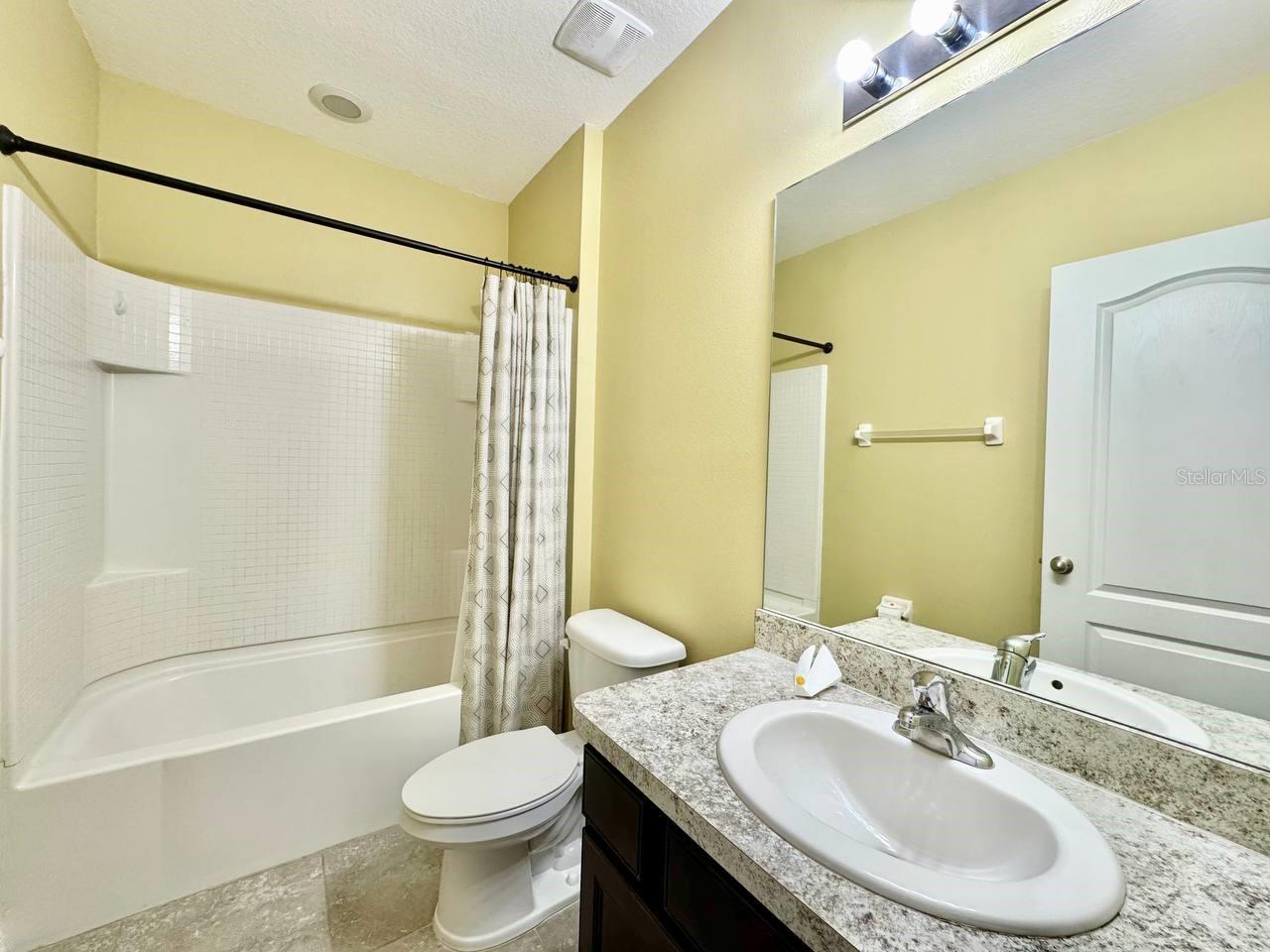 HIDDEN RIVER TWNHMS PH 2 - Residential Lease