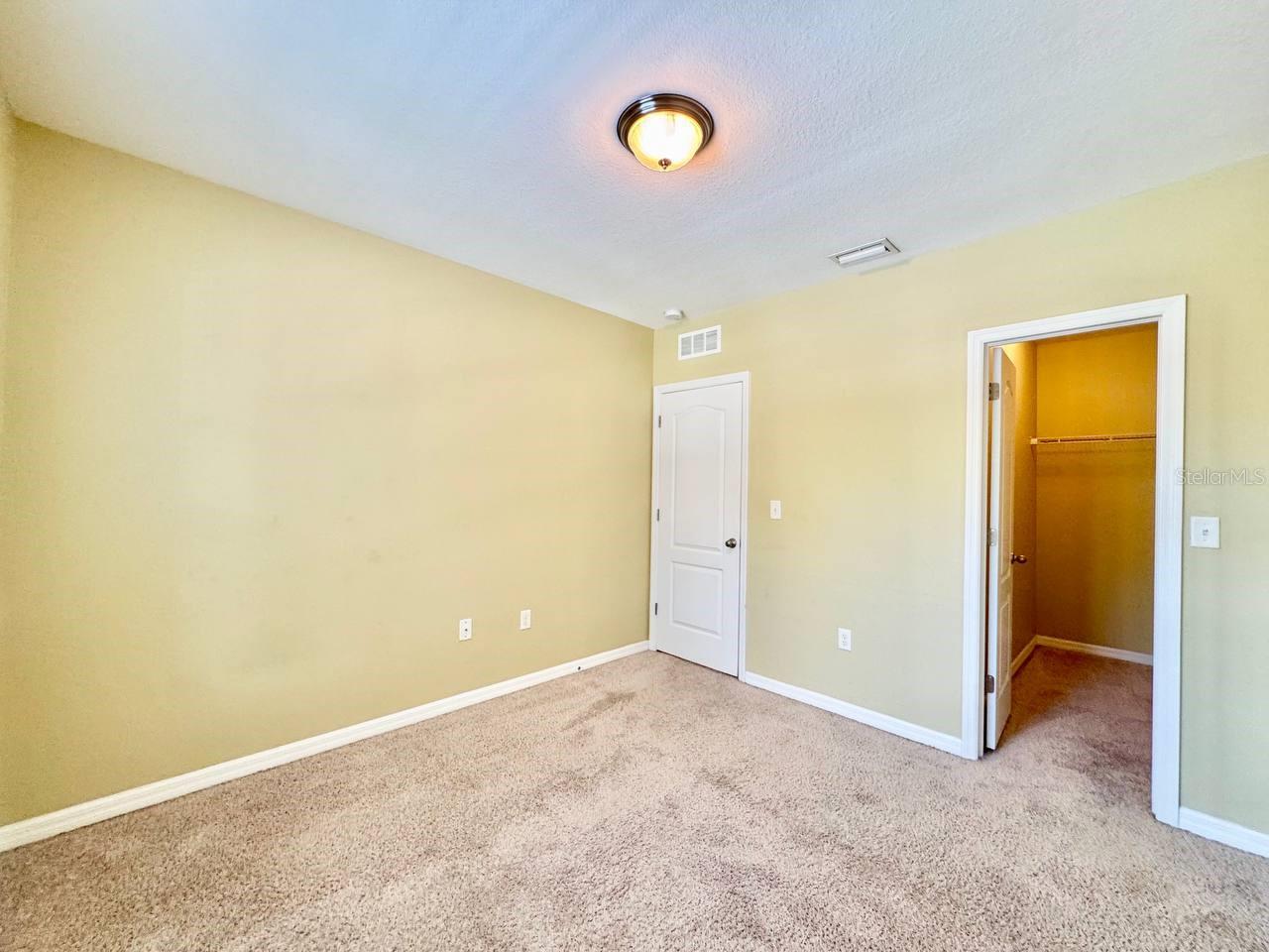 HIDDEN RIVER TWNHMS PH 2 - Residential Lease