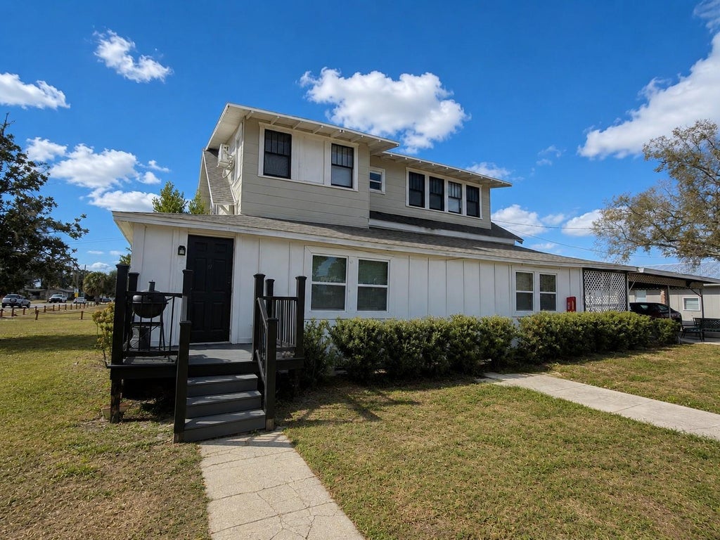 Photo of 1339 7th Street SW, Winter Haven, FL 33880 (MLS # L4959450)