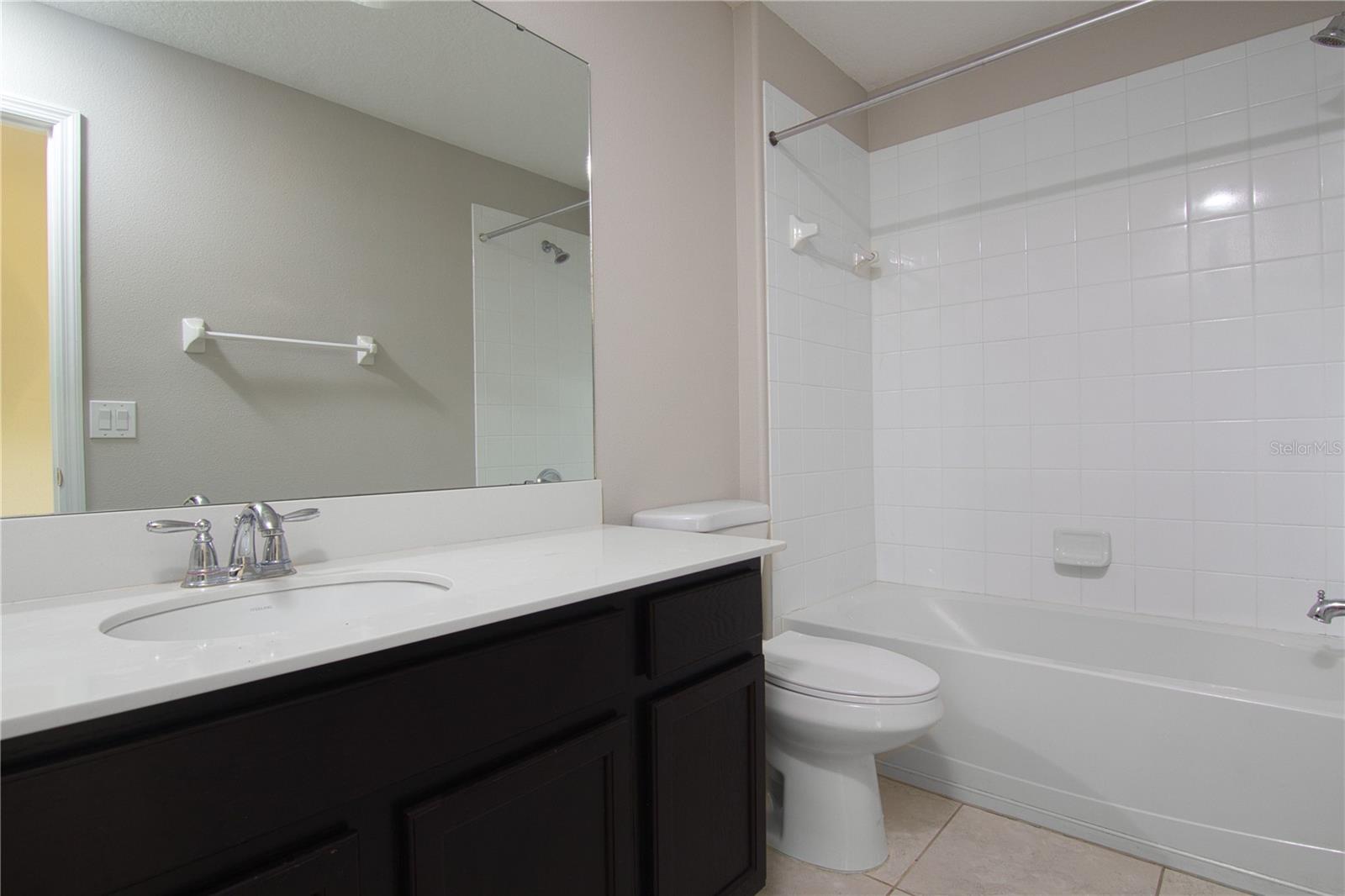 LAKE BURDEN SOUTH PH I - Residential Lease