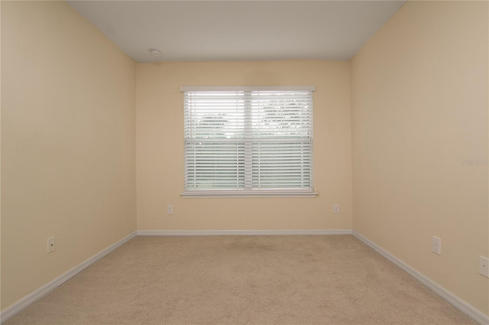 LAKE BURDEN SOUTH PH I - Residential Lease