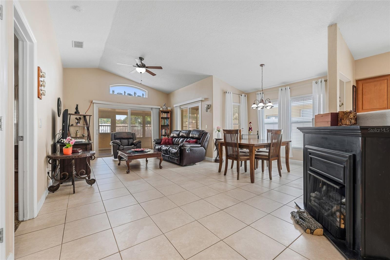 PEBBLE CREEK PH 02 - Residential