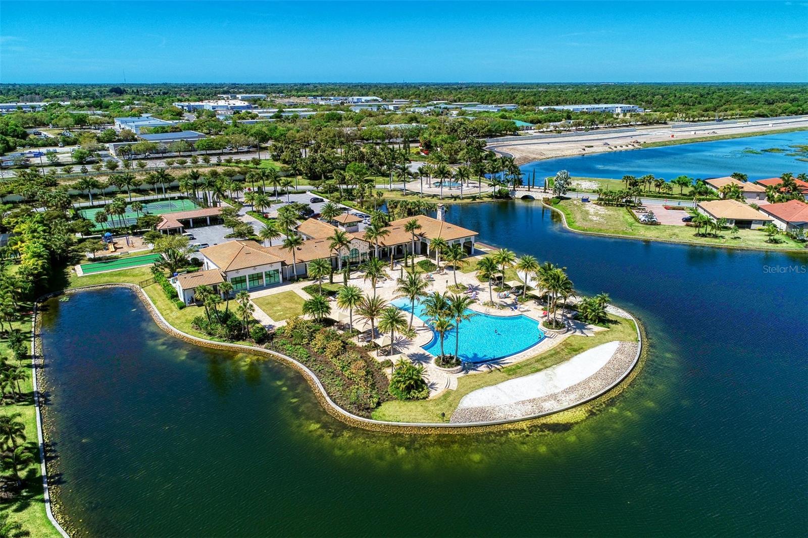 TOSCANA ISLES - Residential