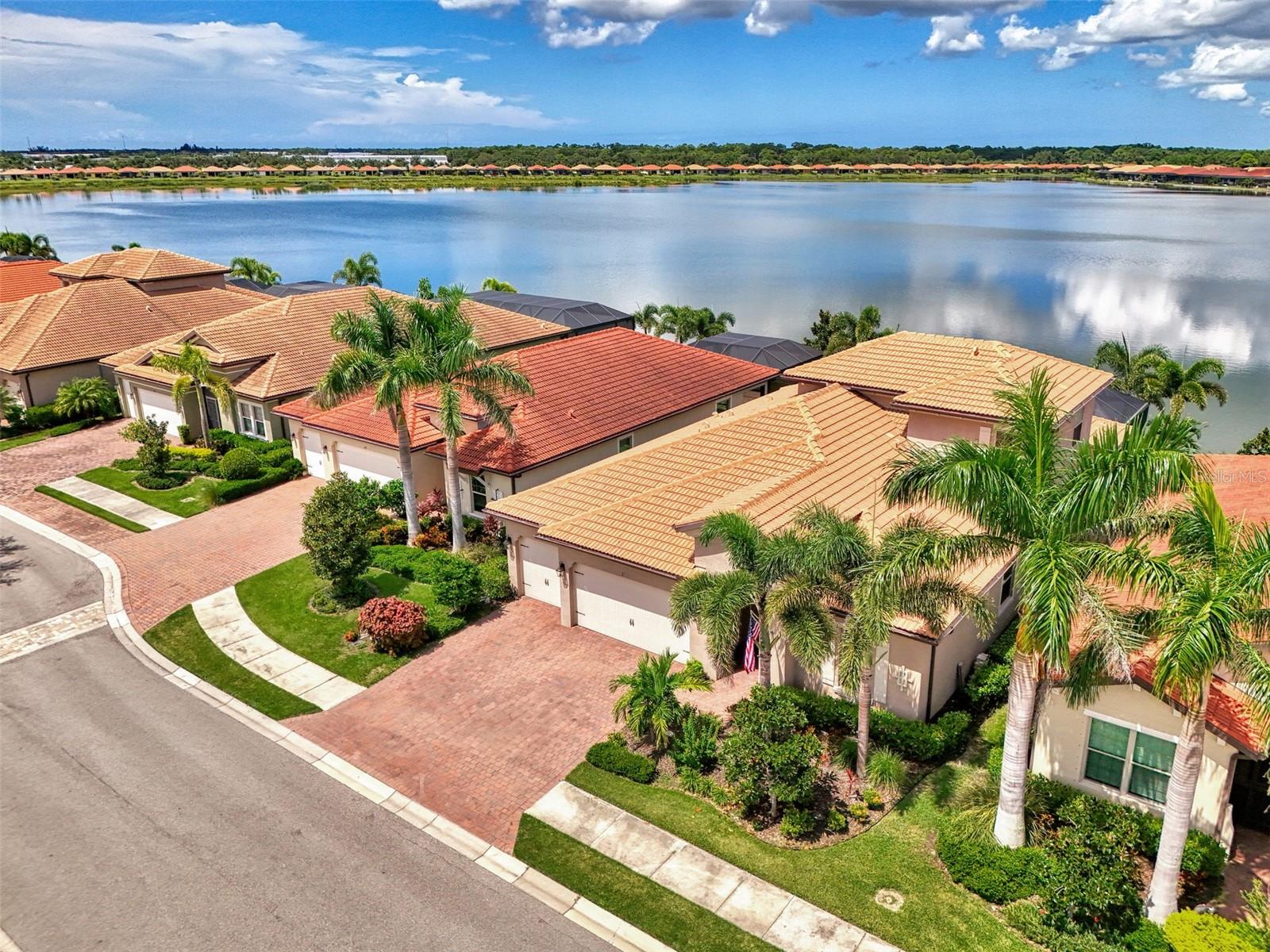 TOSCANA ISLES - Residential