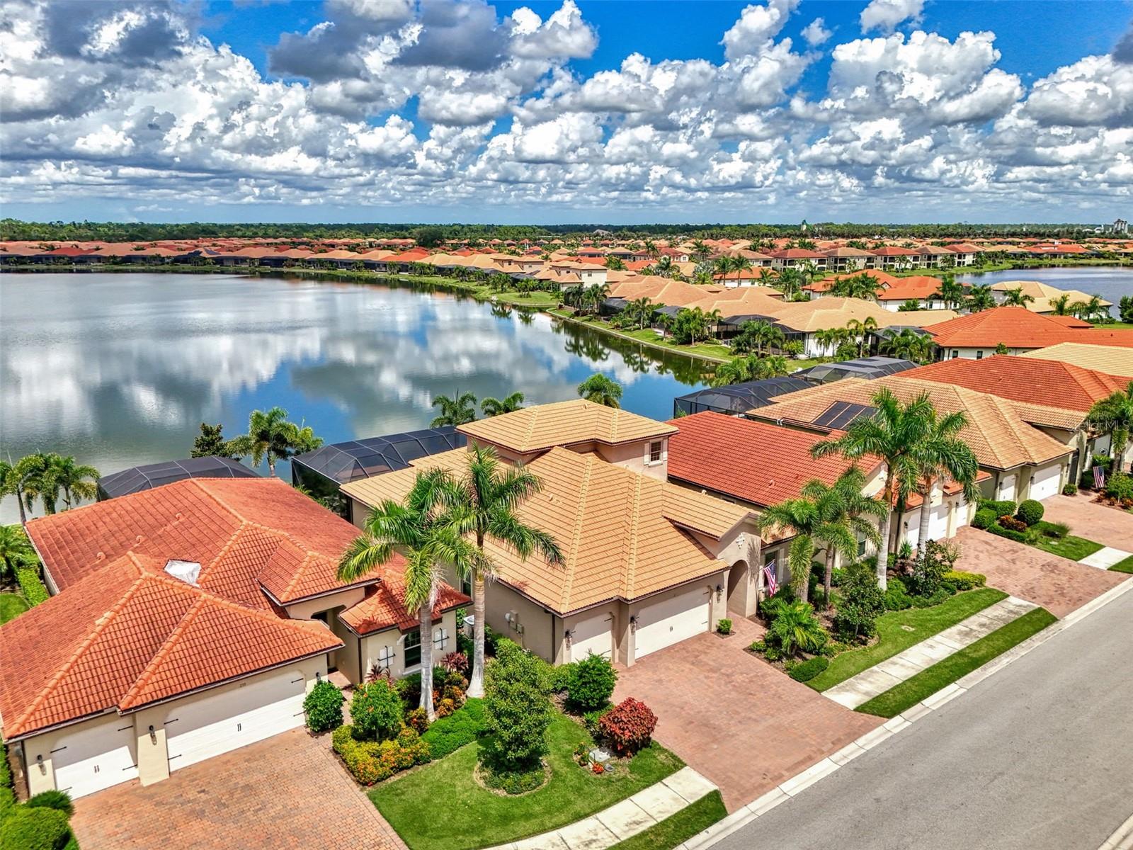 TOSCANA ISLES - Residential