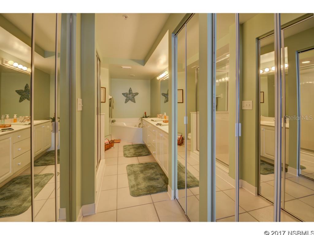 Towers 10 Condo - Residential