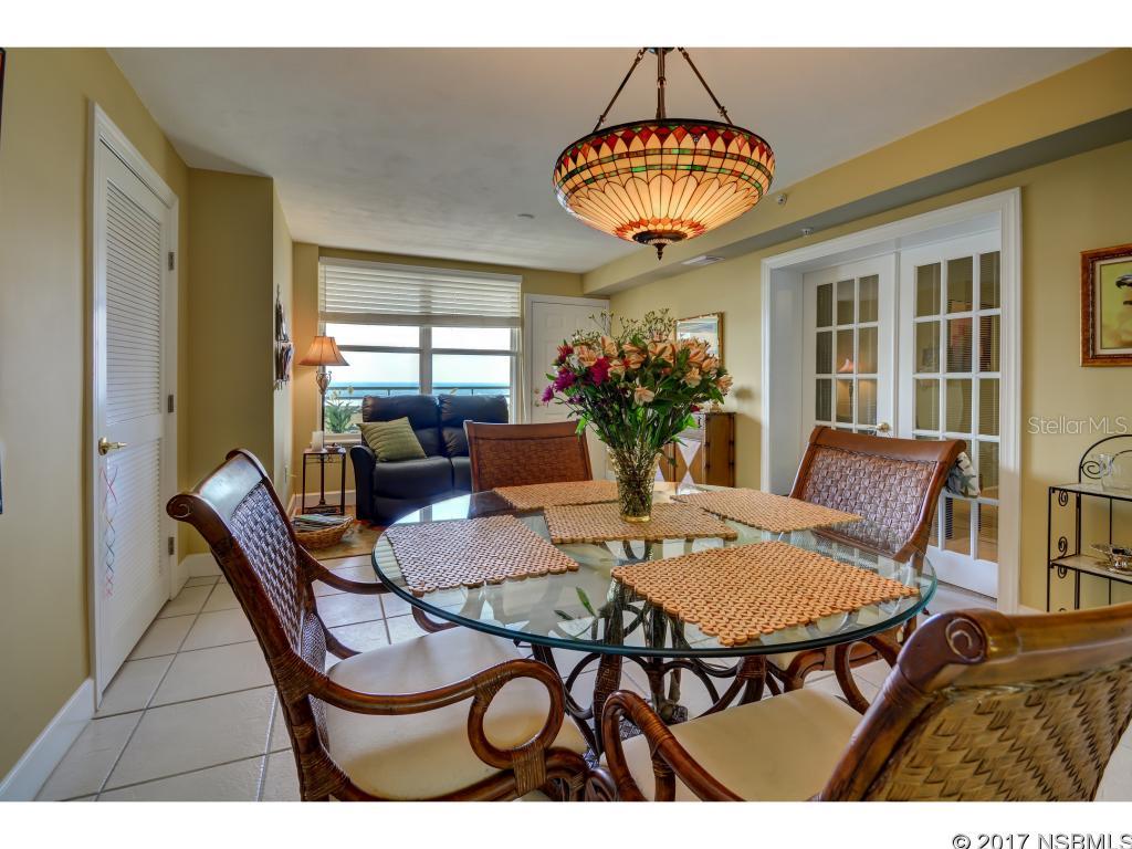 Towers 10 Condo - Residential