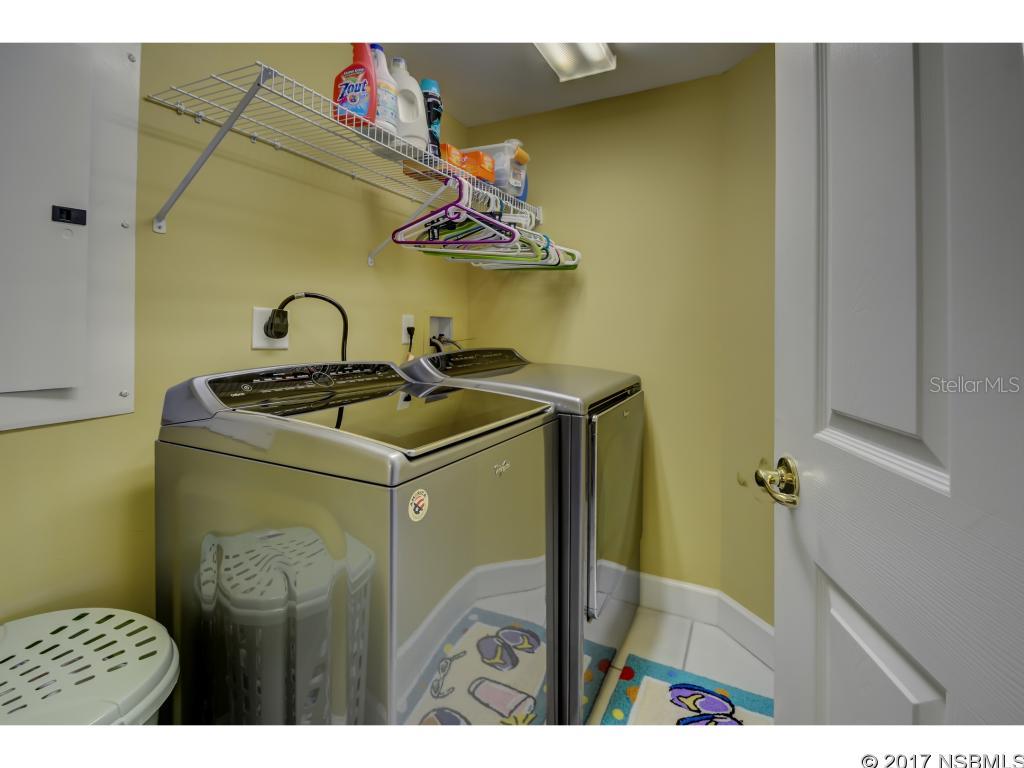 Towers 10 Condo - Residential