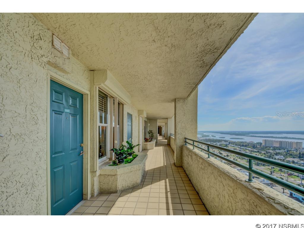 Towers 10 Condo - Residential