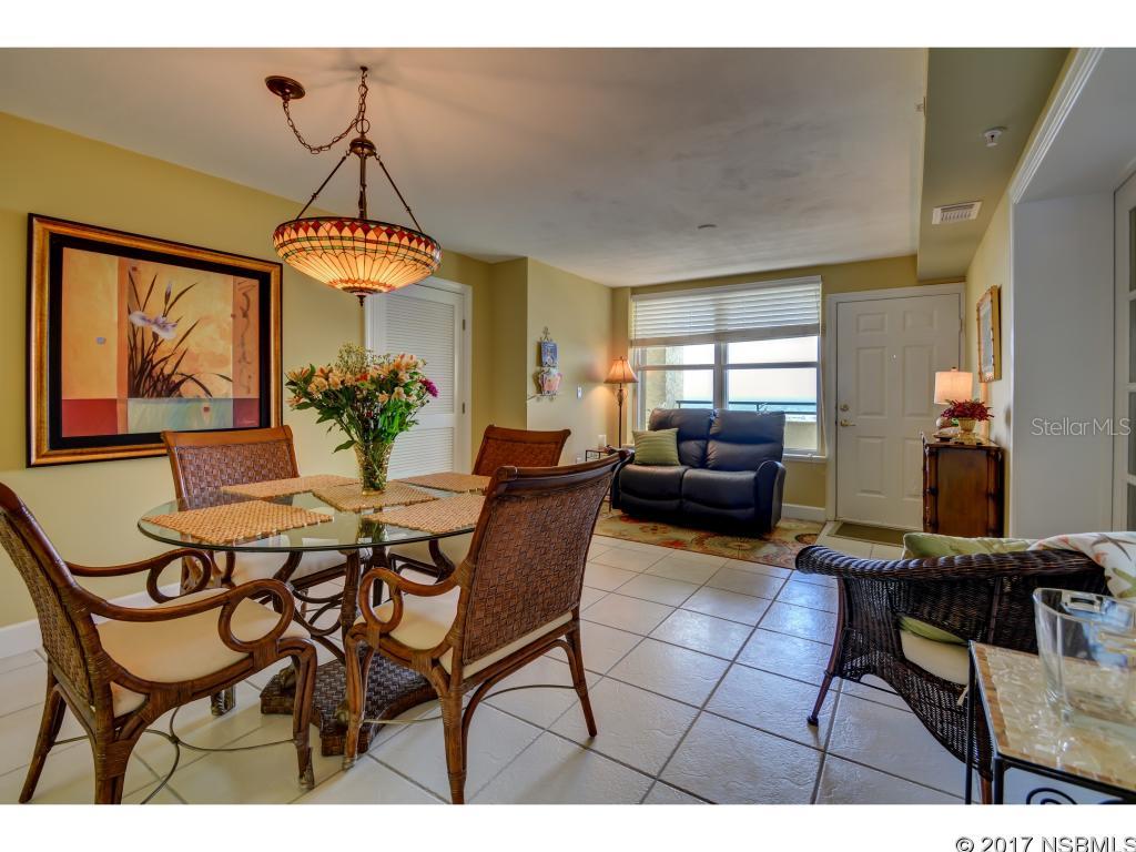 Towers 10 Condo - Residential