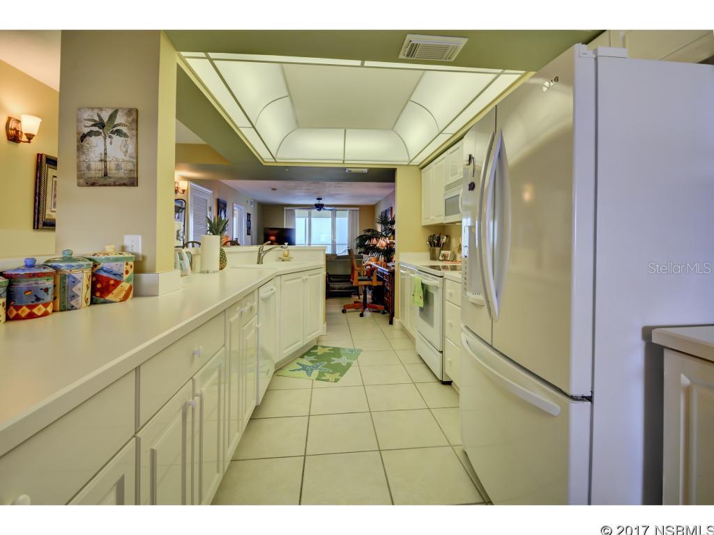 Towers 10 Condo - Residential