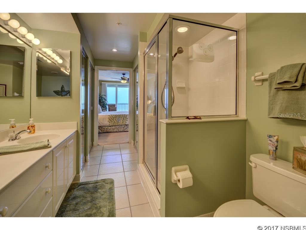 Towers 10 Condo - Residential