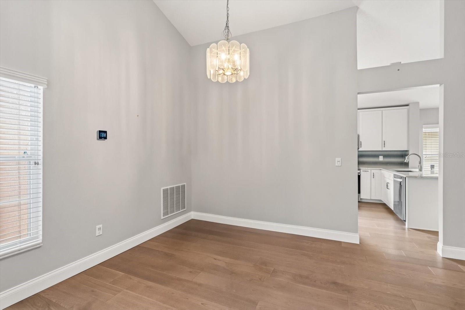 CEDAR GLEN OF ALOMA WOODS - Residential