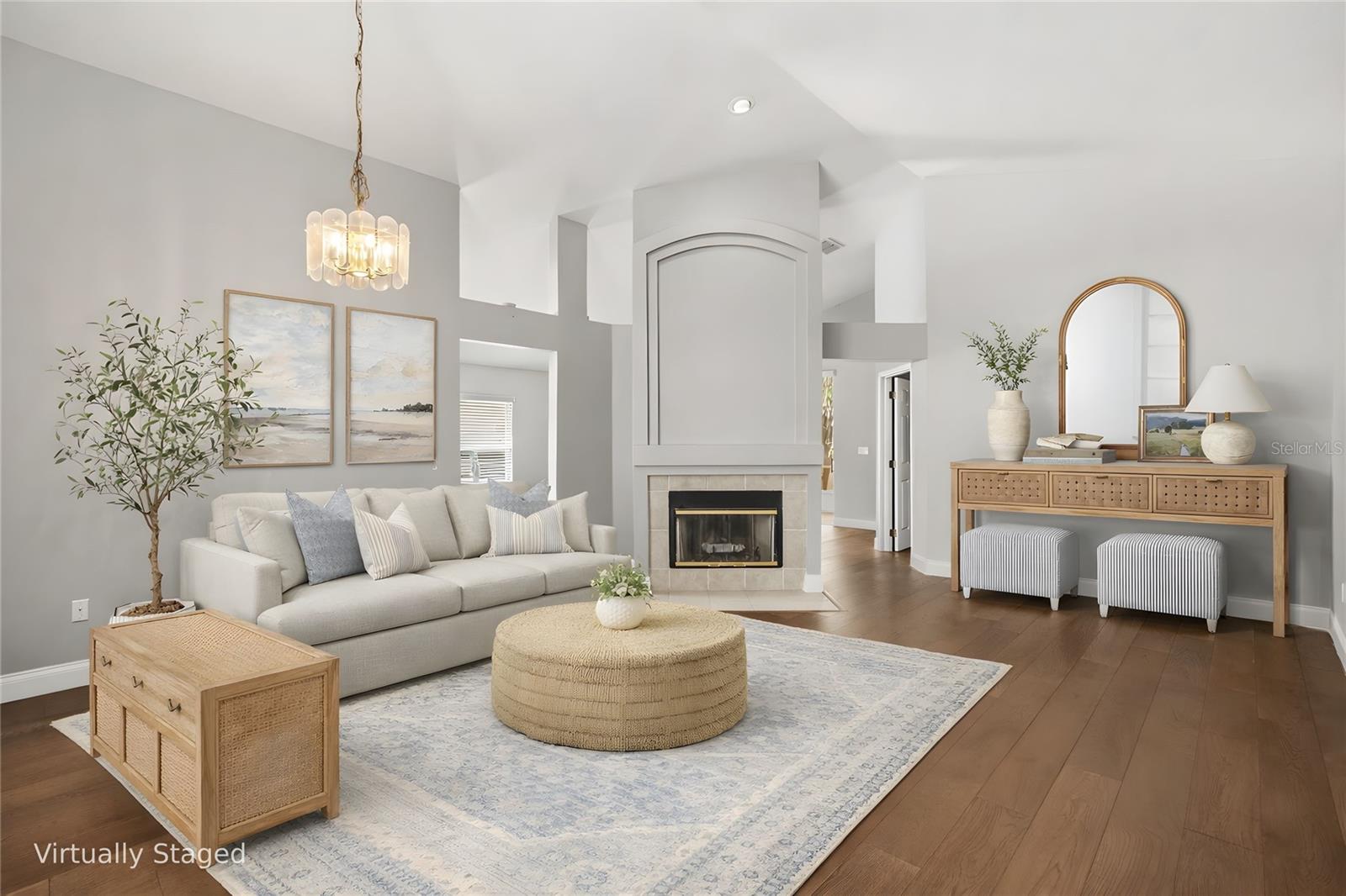 CEDAR GLEN OF ALOMA WOODS - Residential