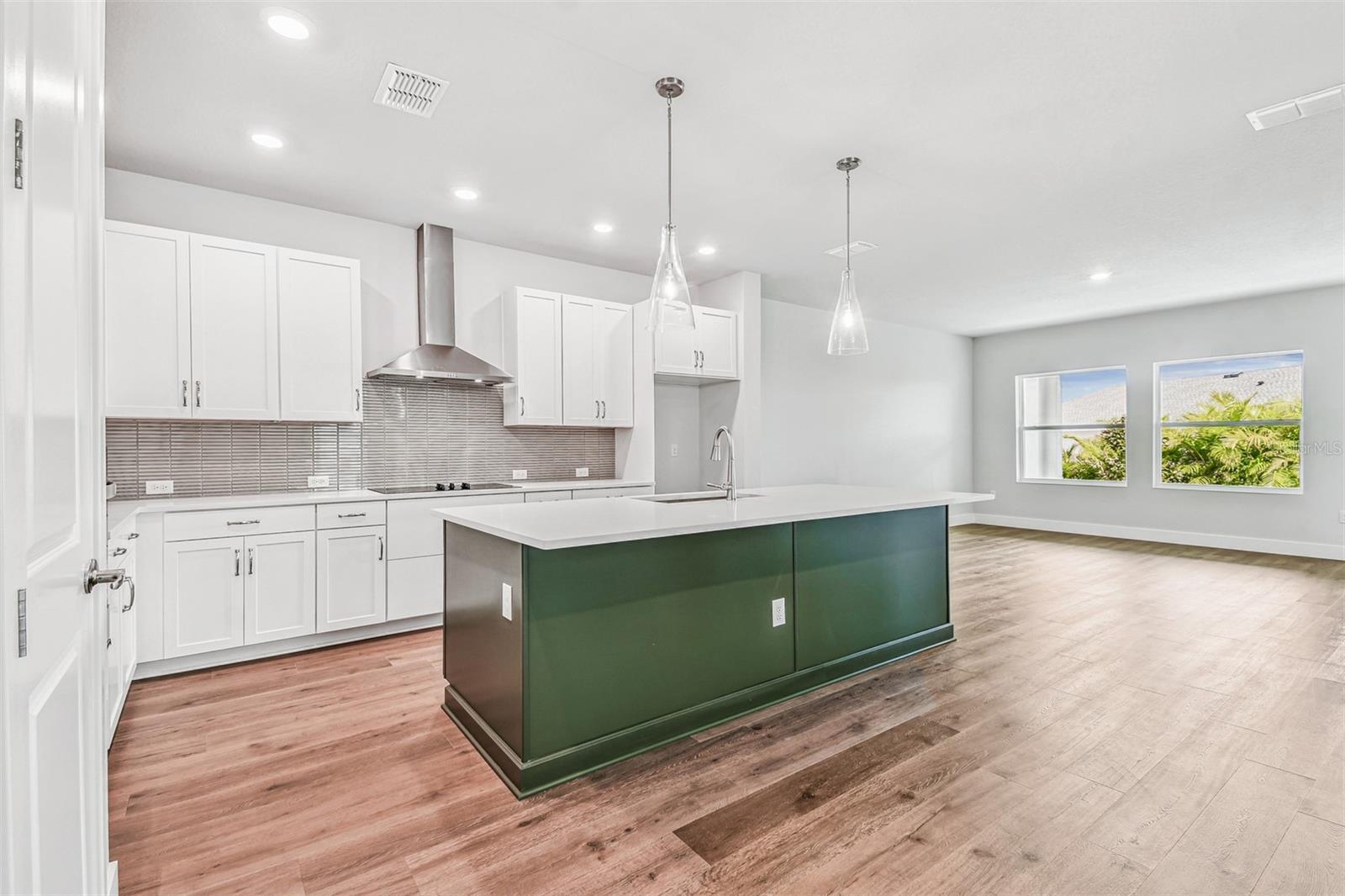 10653 CRESCENT CREEK CROSSING