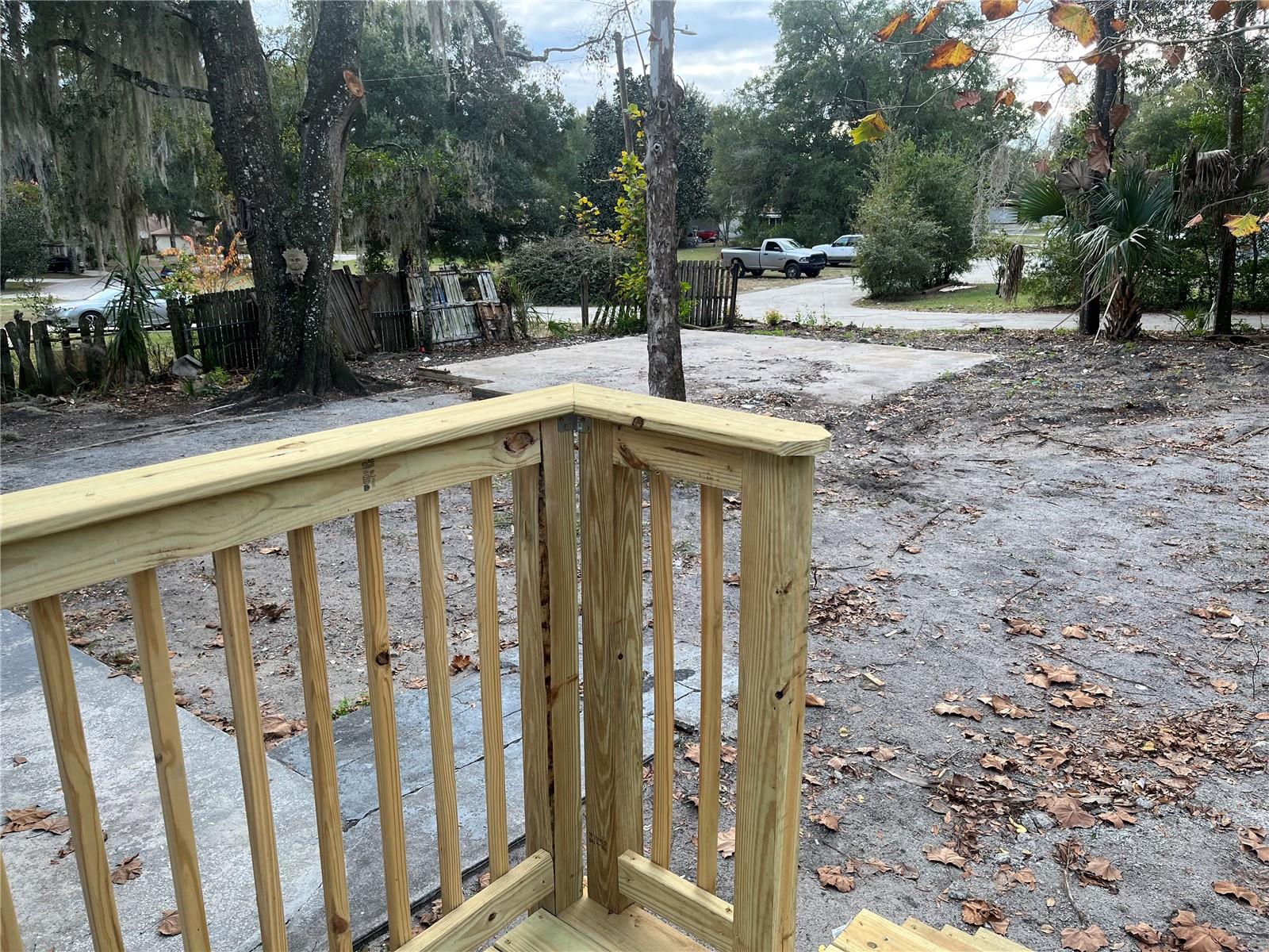 DELAND E 160 FT BLK 142 - Residential