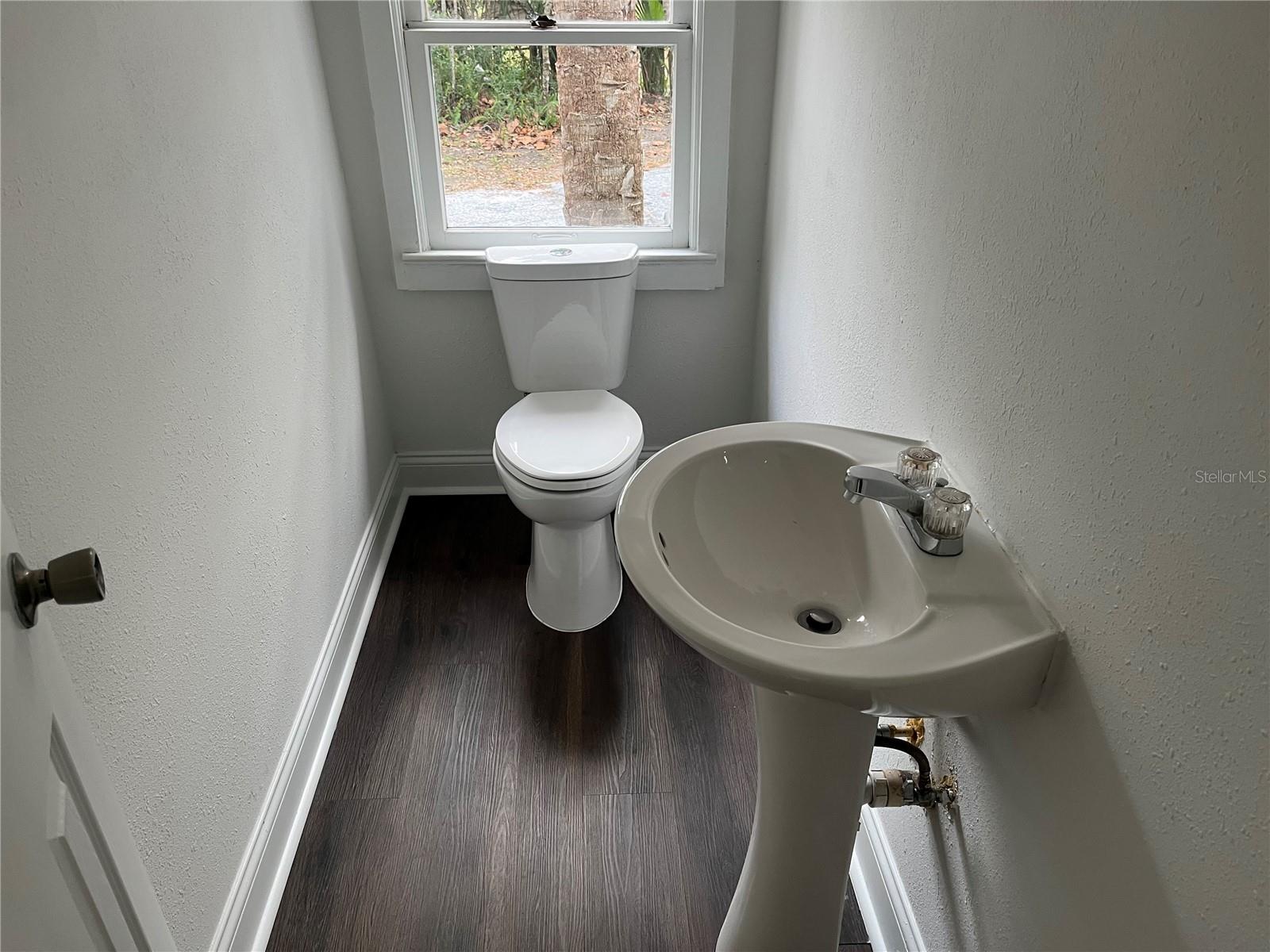 DELAND E 160 FT BLK 142 - Residential