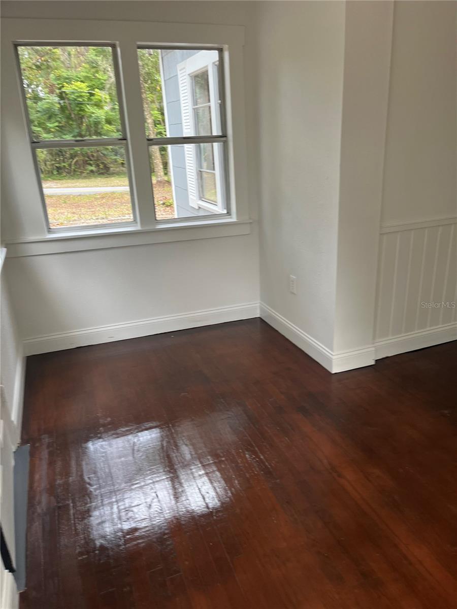 DELAND E 160 FT BLK 142 - Residential