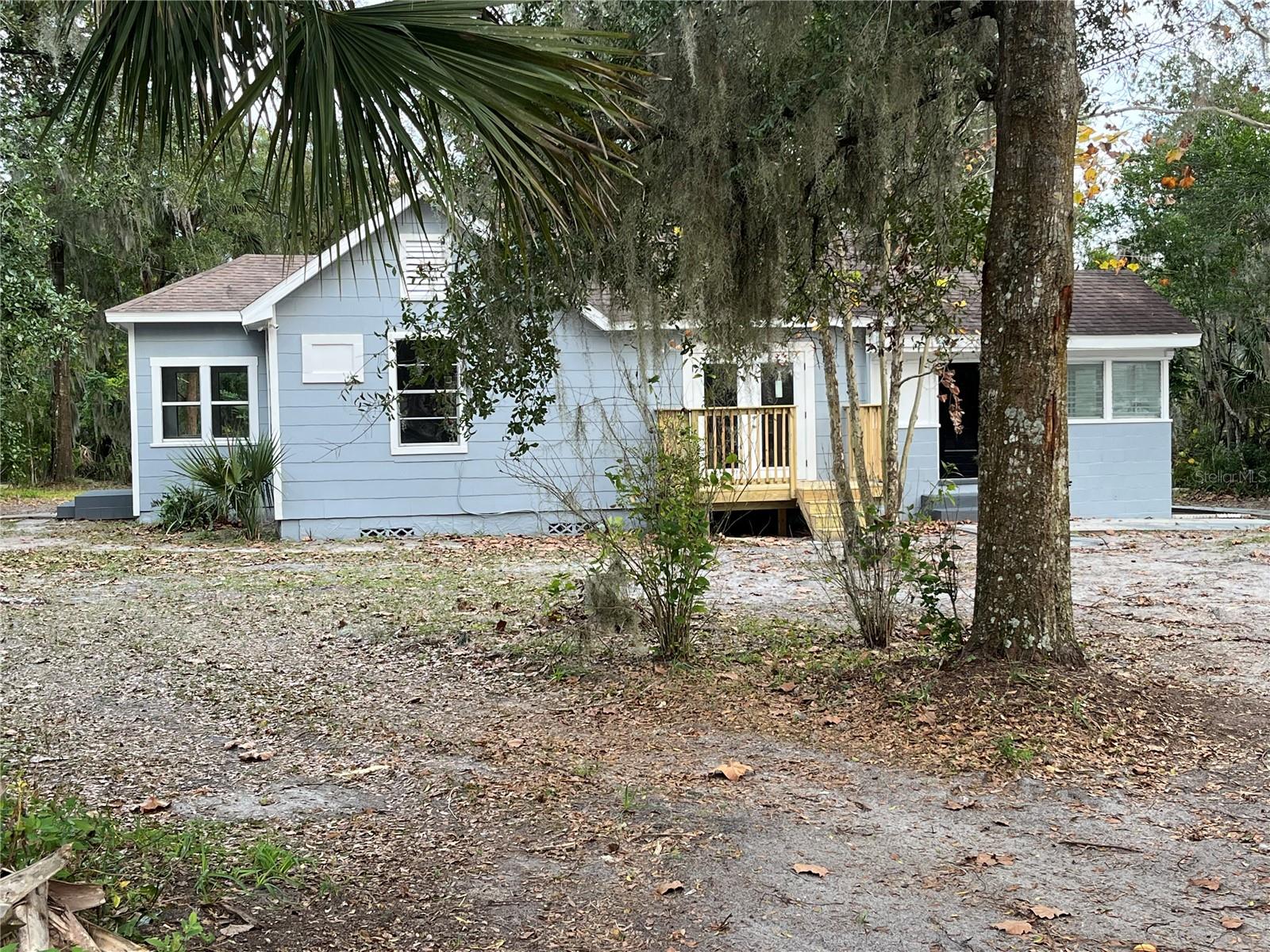 DELAND E 160 FT BLK 142 - Residential