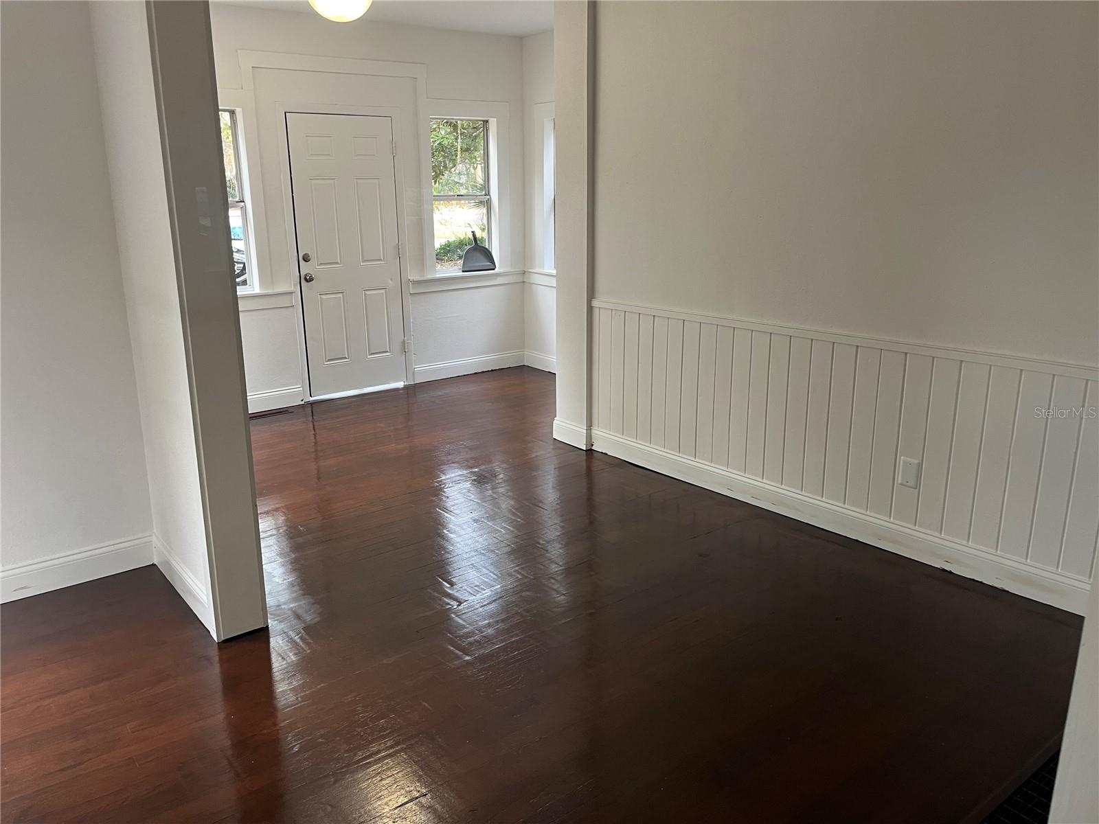 DELAND E 160 FT BLK 142 - Residential