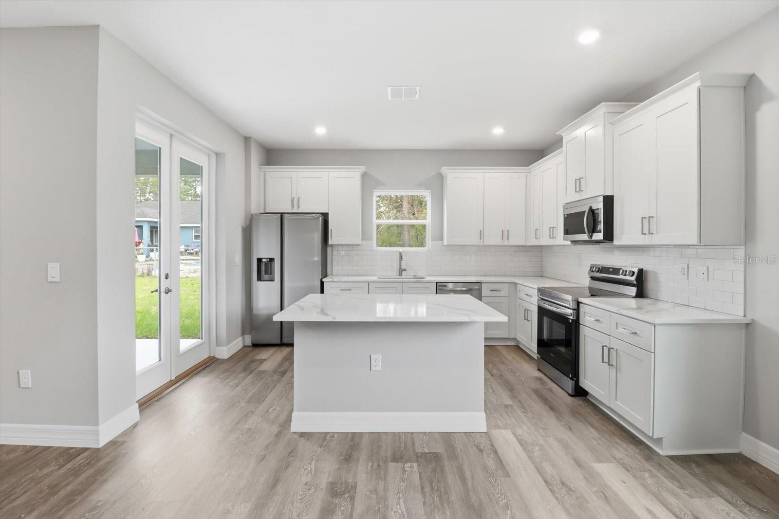 MARION OAKS UN TEN - Residential