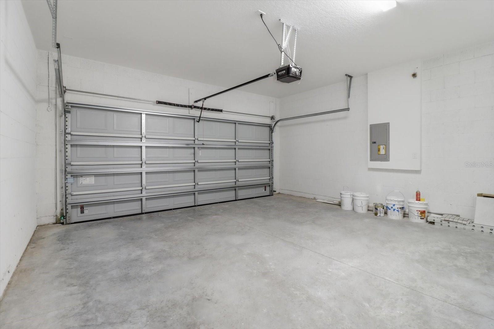 MARION OAKS UN TEN - Residential