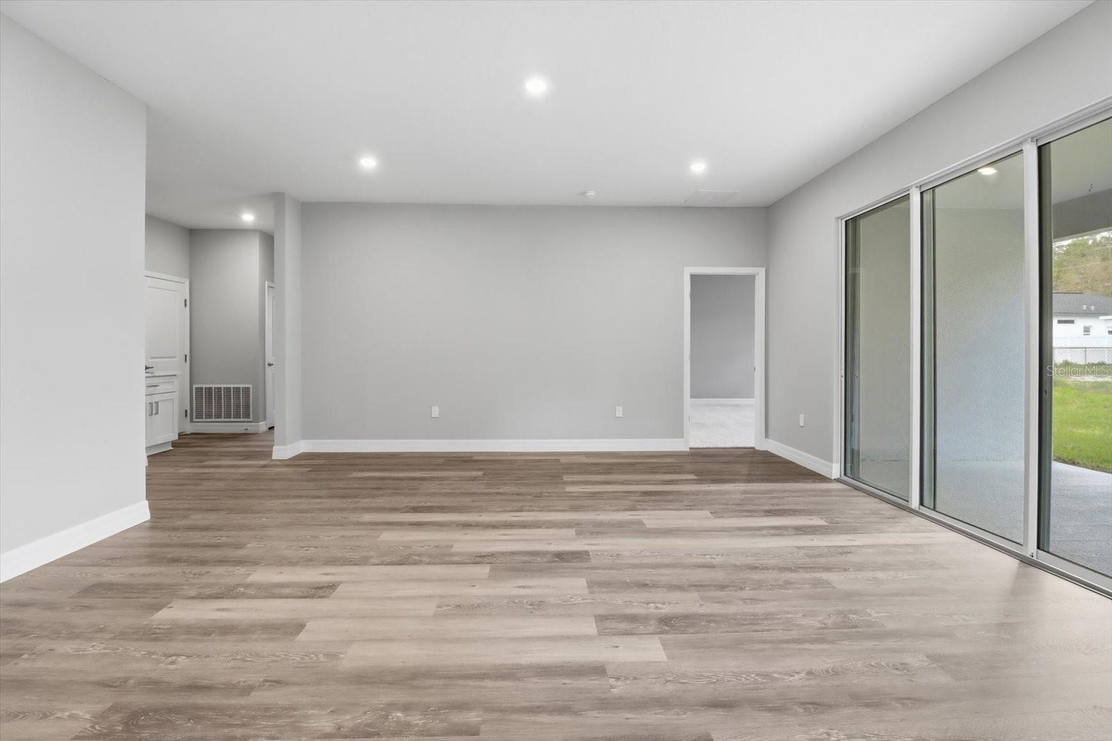 MARION OAKS UN TEN - Residential