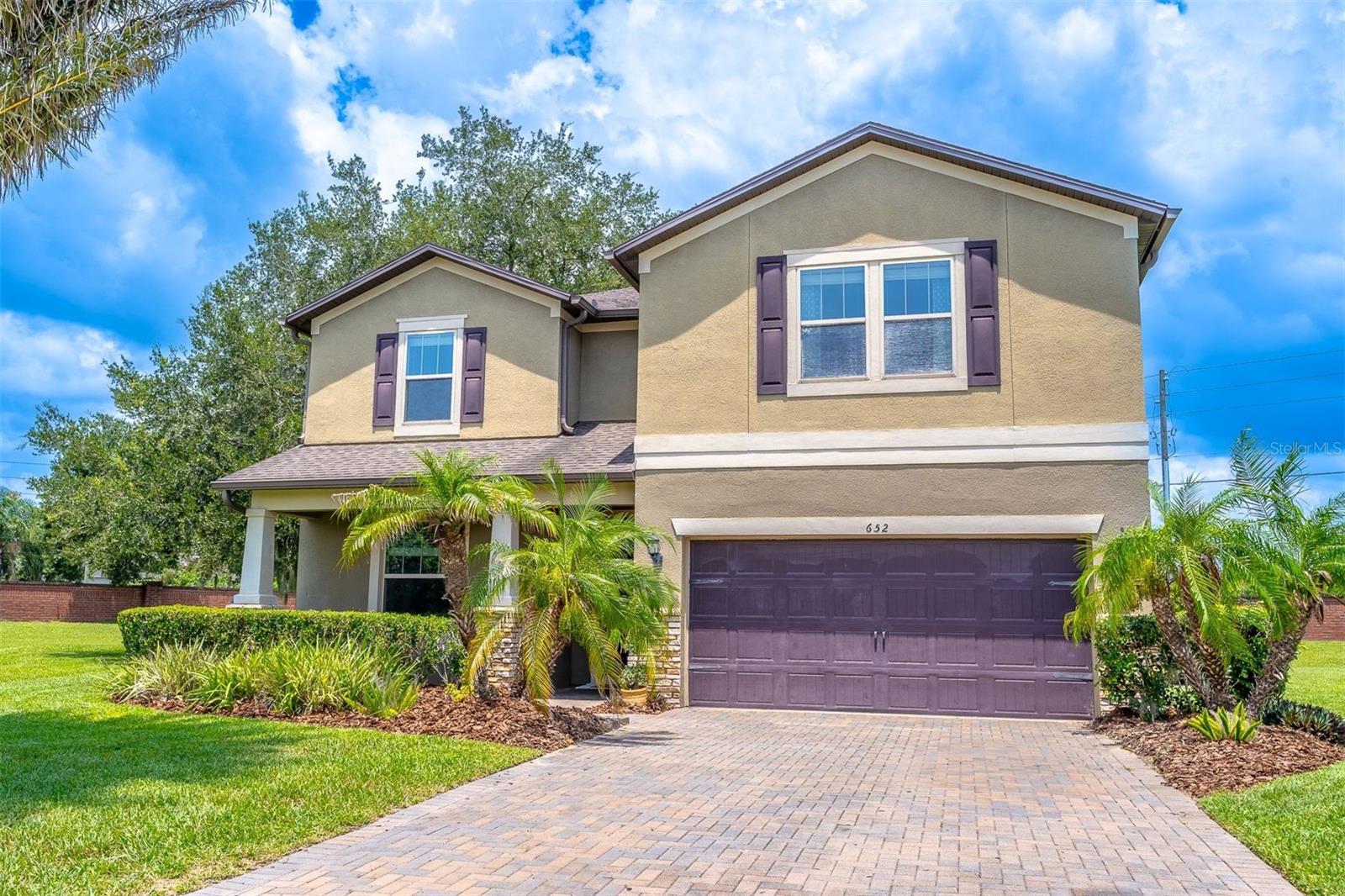 652 BISHOP BAY LOOP