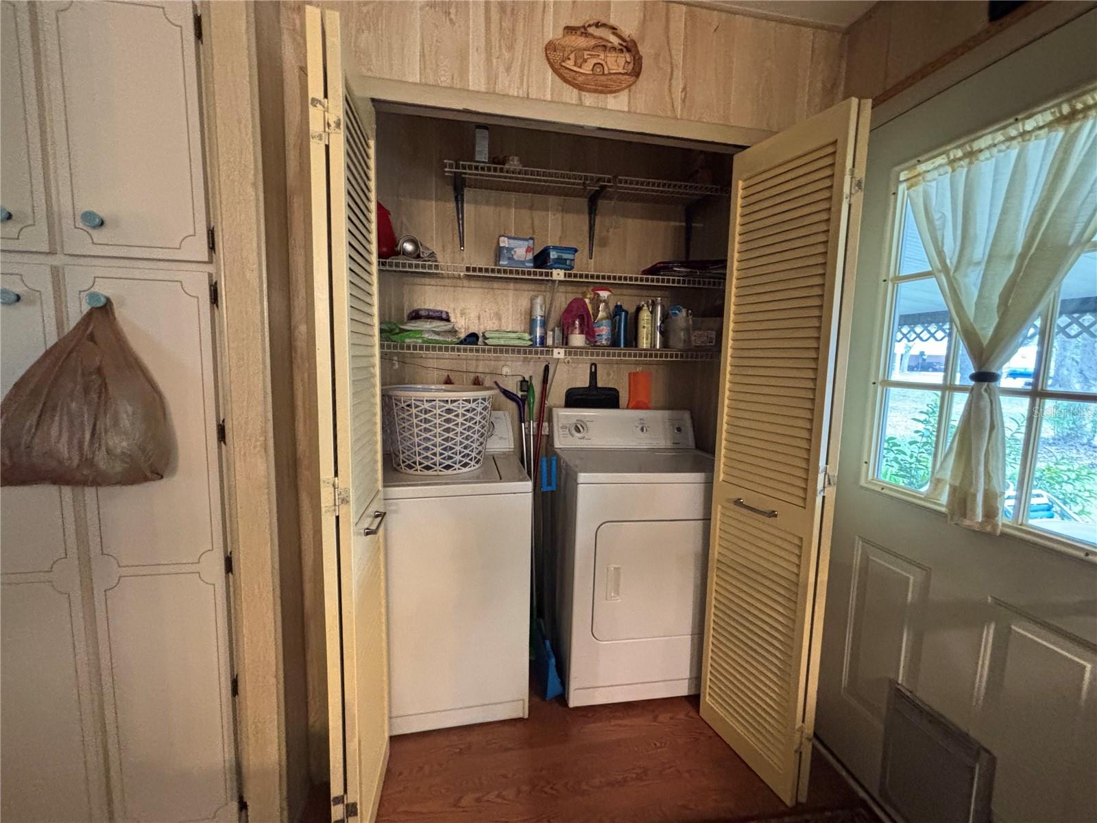 ZELLWOOD STATION - Residential