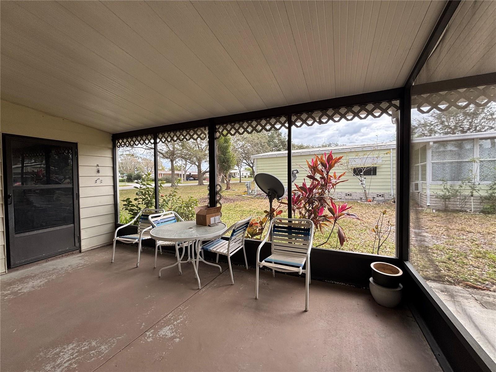 ZELLWOOD STATION - Residential