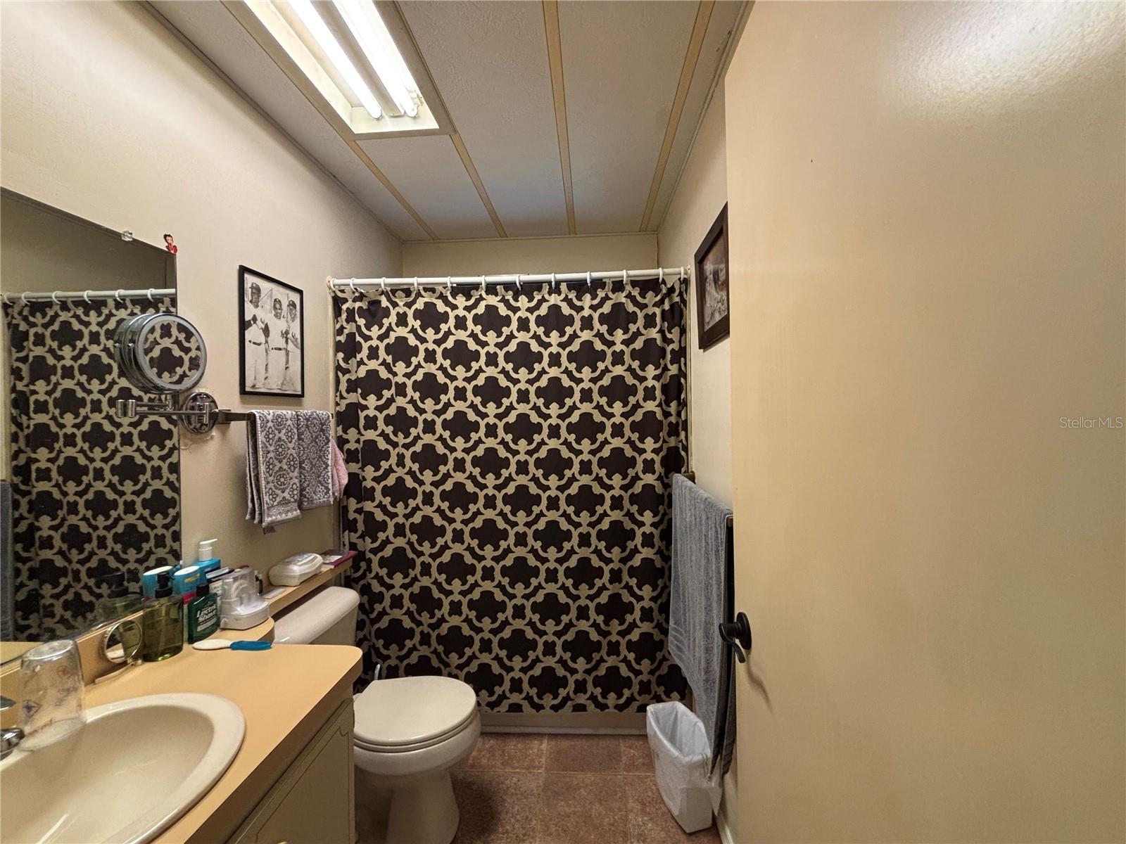 ZELLWOOD STATION - Residential