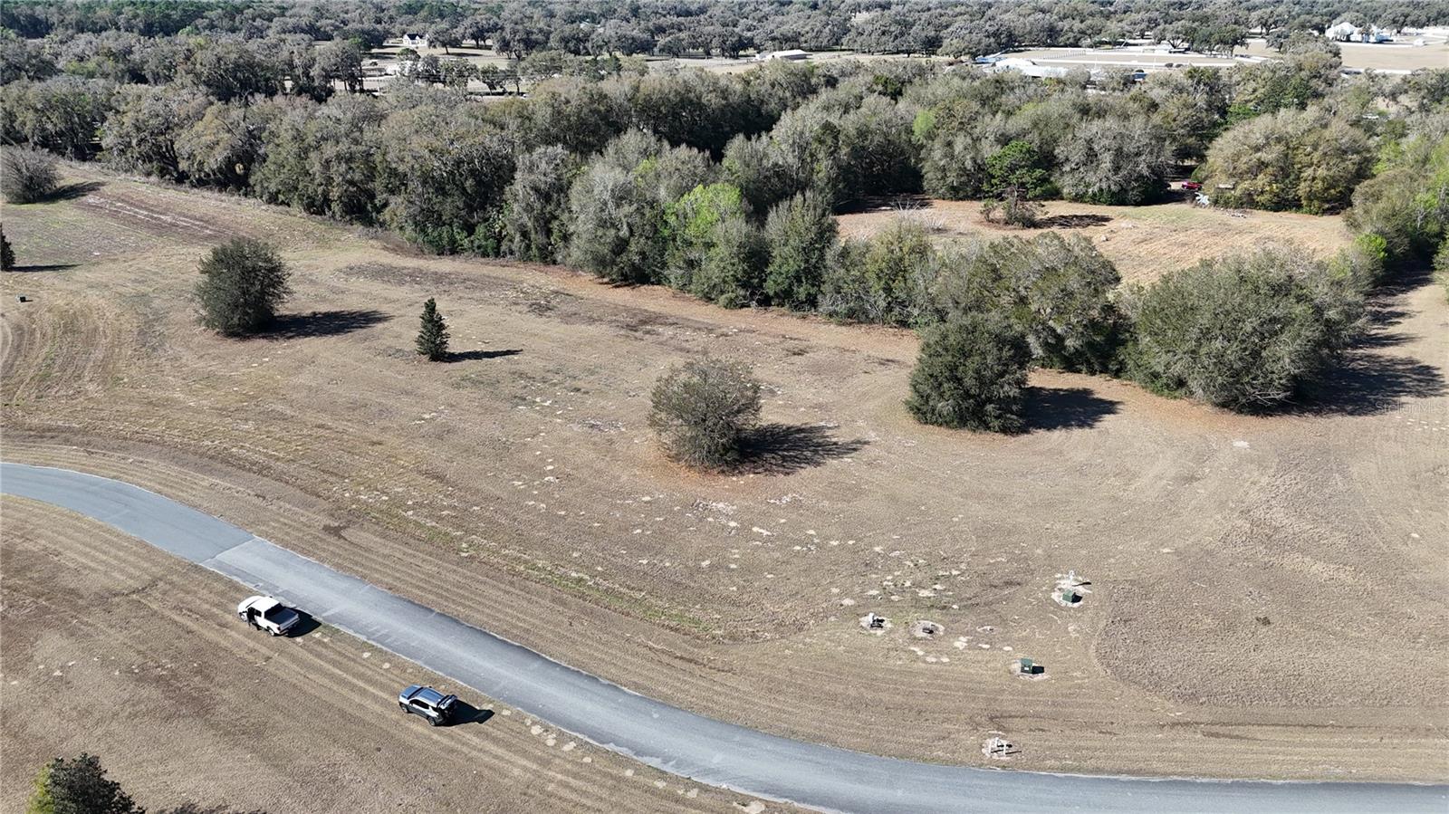 VIA PARADISUS PH III B - Land