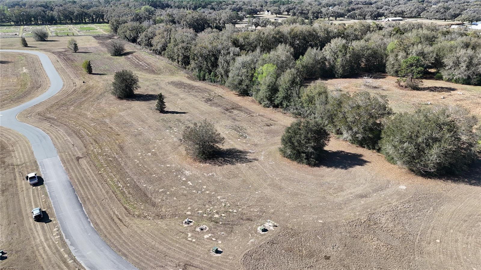 VIA PARADISUS PH III B - Land