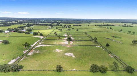 Tiny photo for 19271 SE 52nd Place, Morriston, FL 32668 (MLS # OM692542)