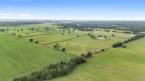 Tiny photo for 19271 SE 52nd Place, Morriston, FL 32668 (MLS # OM692542)