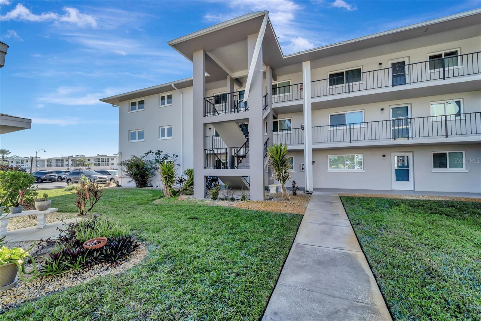 Furnished Venice Island two bedroom and two bath condo located at Country Club Apts. The kitchen has hard wood cabinetry and granite countertops. The unit has hurricane rated high impact windows. This condo is less than a mile from the beach and just minutes to historic downtown with restaurants to eat breakfast, lunch and dinner, boutique shops, public basketball, pickleball and tennis courts, farmer's market, live theatre and much more.