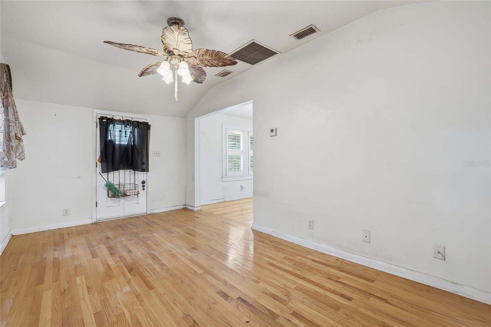 3201 W SAN JUAN STREET